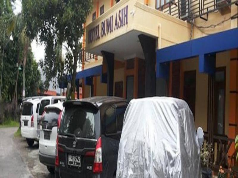 Oyo 1030 Hotel Bumi Asih Medan Ngoại thất bức ảnh