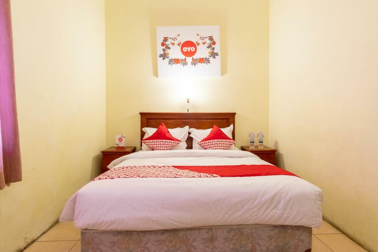 Oyo 1030 Hotel Bumi Asih Medan Ngoại thất bức ảnh