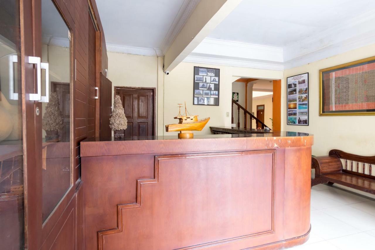 Oyo 1030 Hotel Bumi Asih Medan Ngoại thất bức ảnh