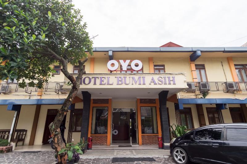Oyo 1030 Hotel Bumi Asih Medan Ngoại thất bức ảnh