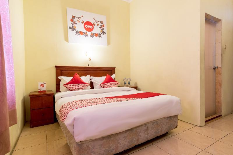 Oyo 1030 Hotel Bumi Asih Medan Ngoại thất bức ảnh