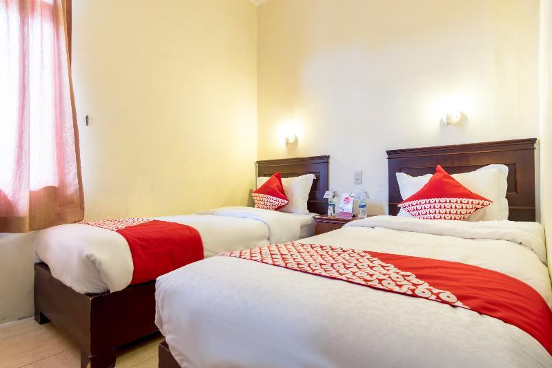 Oyo 1030 Hotel Bumi Asih Medan Ngoại thất bức ảnh
